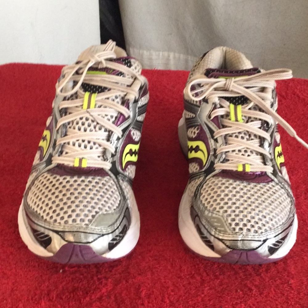 Women's Neutral Running Sneakers in Beige and Purple
